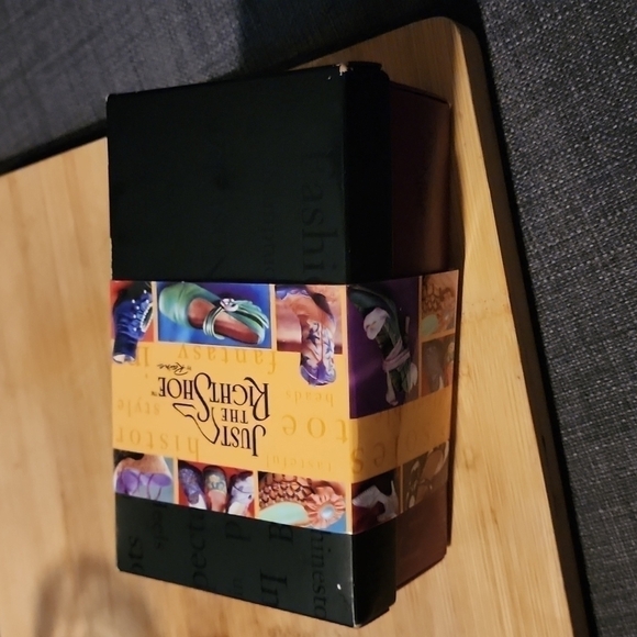 Raine You Animal You Mini Shoe W/Box #25111 - Picture 5 of 6